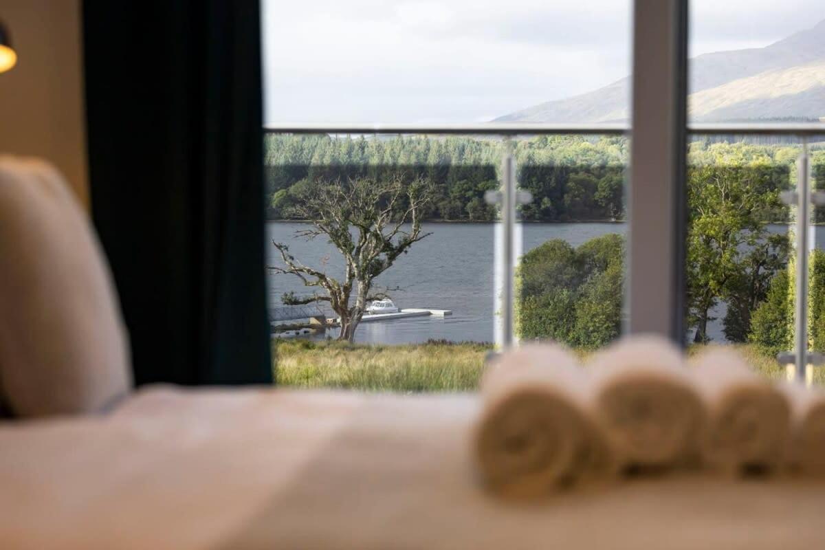 New Build Lodge With Stunning Views Of Loch Awe Hayfield  Buitenkant foto